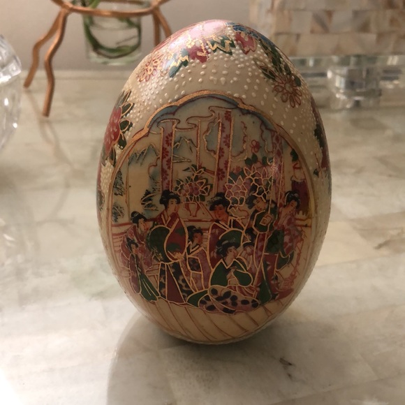 Vintage Japanese Painted Egg Figurine - Picture 2 of 14